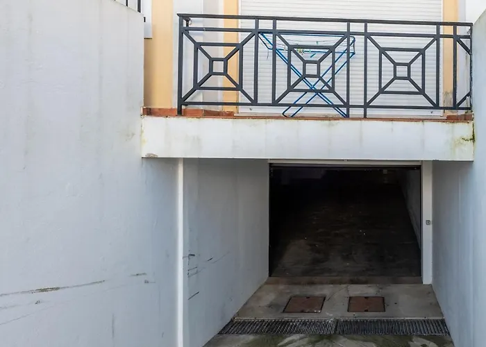 Apartment #325 Areias Walk To *