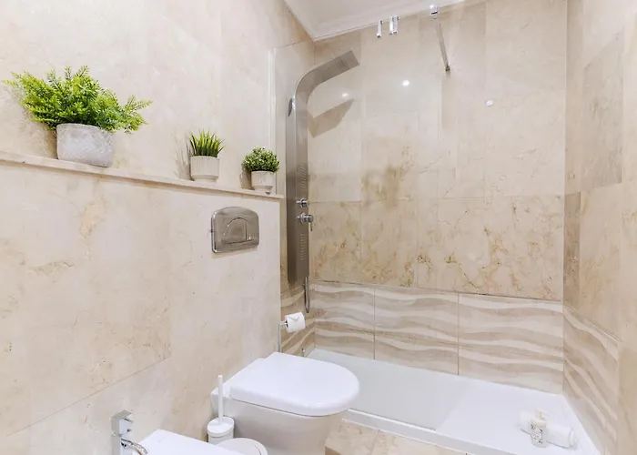 #325 Areias Walk To * Albufeira