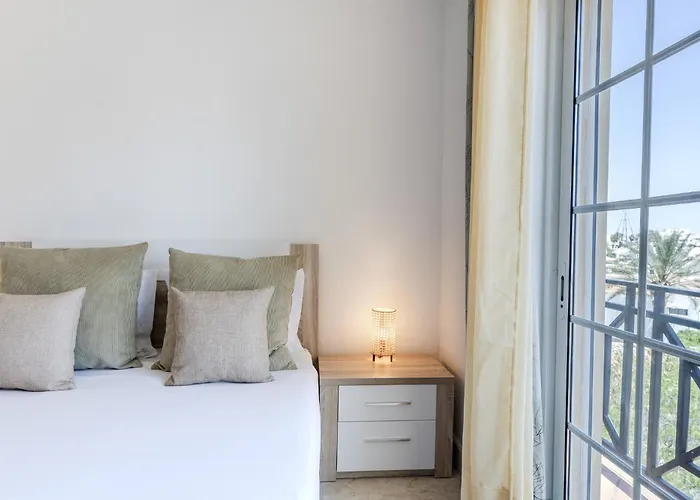 #325 Areias Walk To Apartment